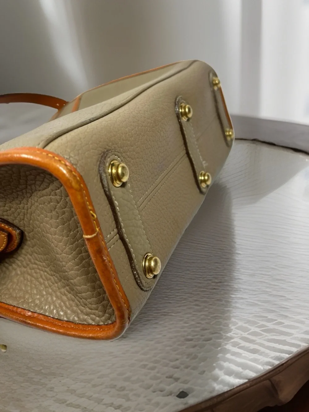 🦆 DOONEY & BOURKE ESSEX LARGE TAUPE AWL PEBBLED WITH BRITISH TAN TRIM CROSSBODY
